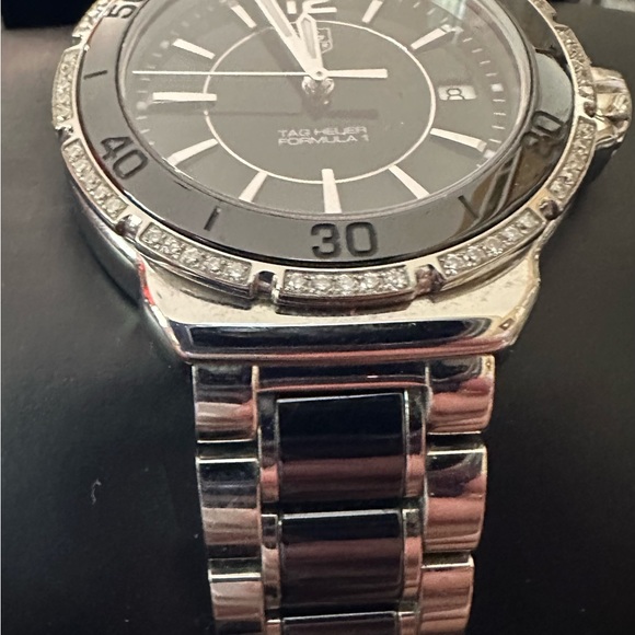 Tag HEUER Formula 1 Diamond/Ceramic Bezel Stainless Steel/Ceramic Band. - Picture 2 of 7